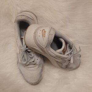 Nike Air Mesh White Size 7